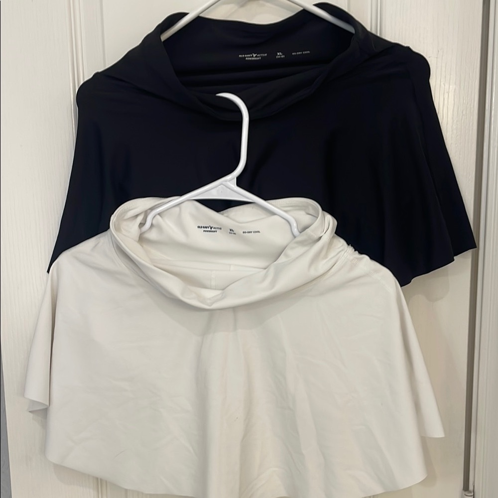 Pair of Girls Old Navy Active Black and Cream Skorts